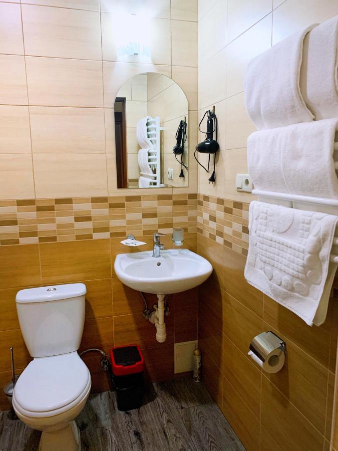 Hotel Fortuna Lviv Kültér fotó