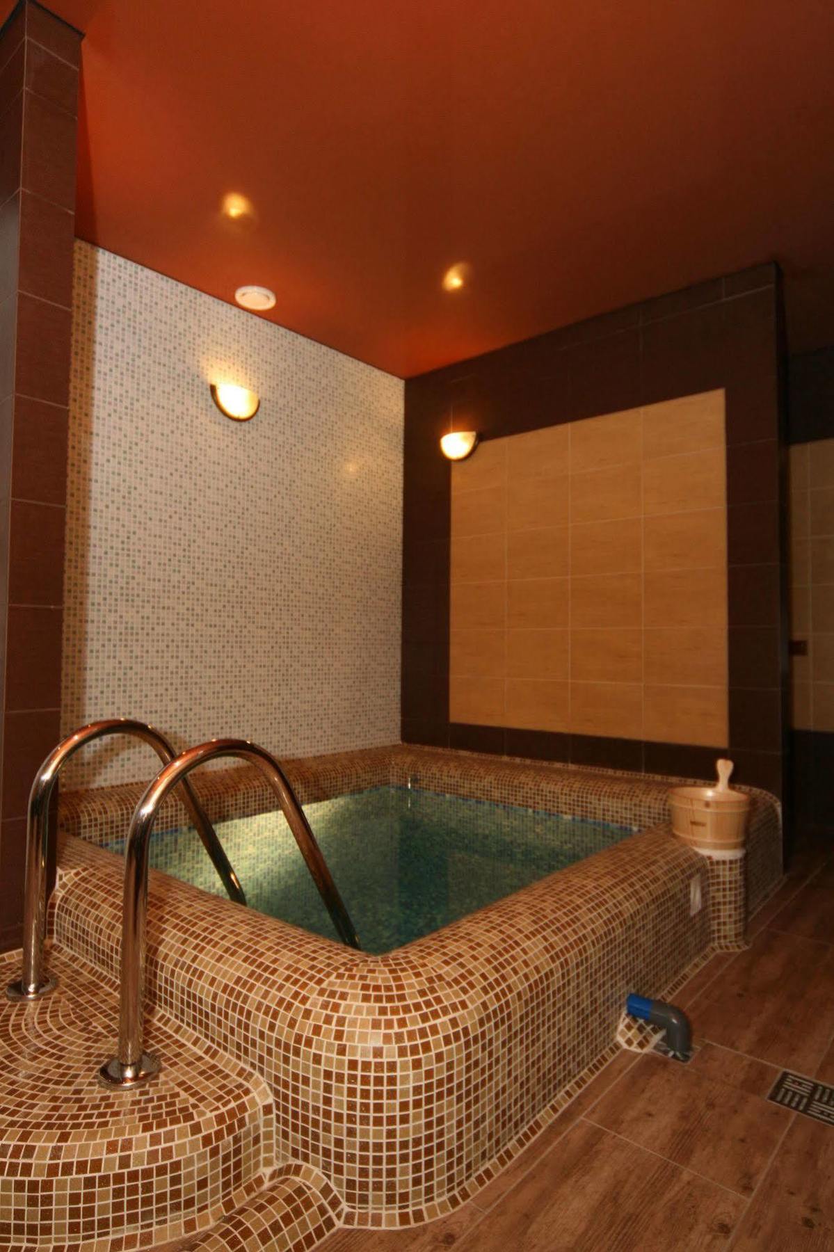 Hotel Fortuna Lviv Kültér fotó
