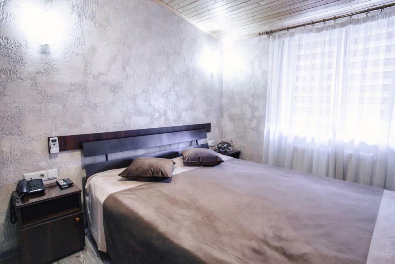 Hotel Fortuna Lviv Kültér fotó