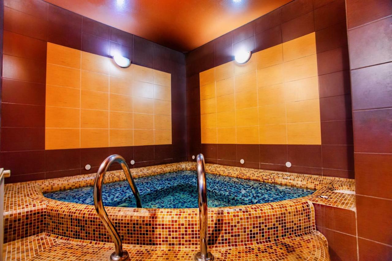 Hotel Fortuna Lviv Kültér fotó