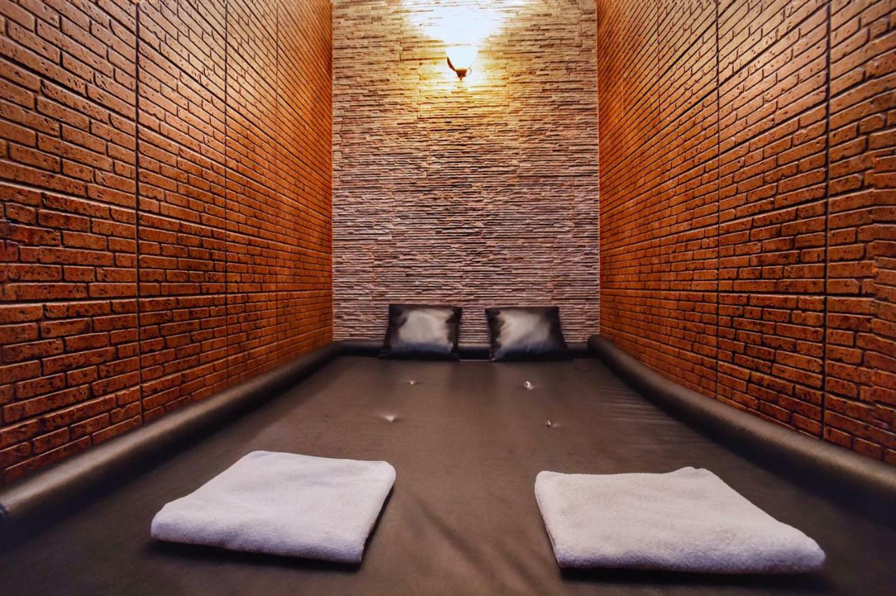 Hotel Fortuna Lviv Kültér fotó